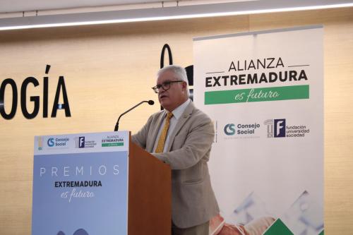 Rector-Premios-Extremadura-es-futuro